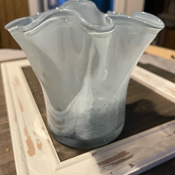 Grey Handblown ribbon top vase. - Picture 3 of 11
